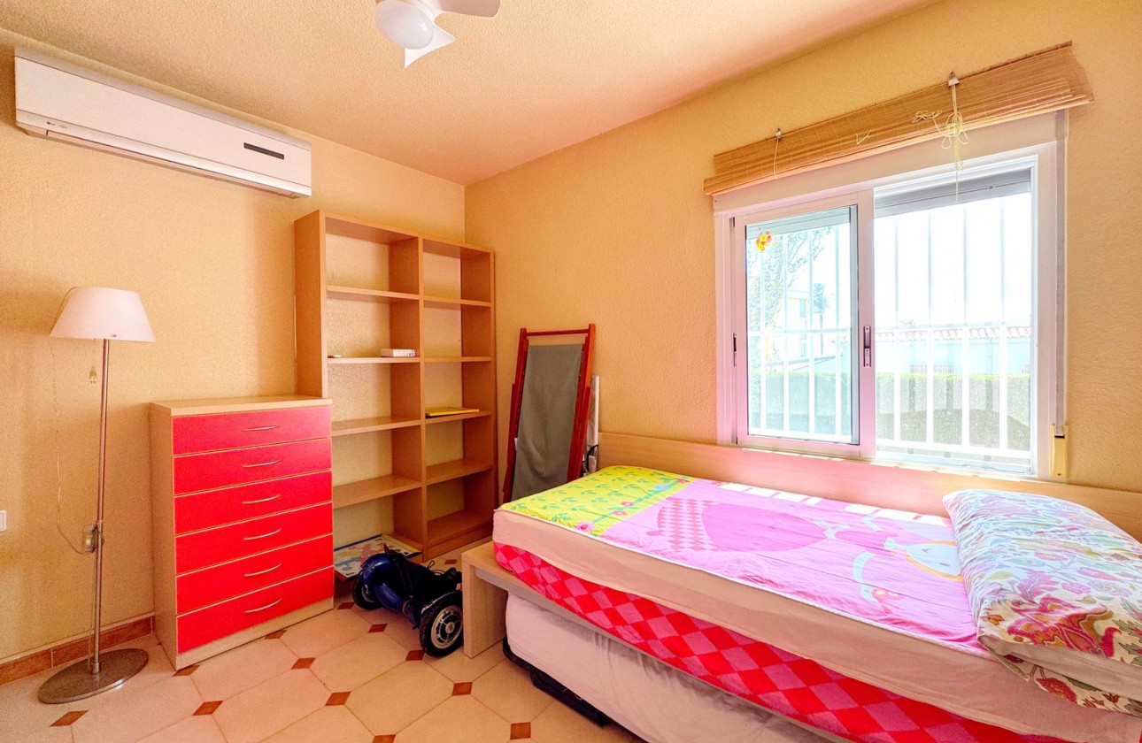 Resale - Villa - Torrevieja - Rocio del Mar