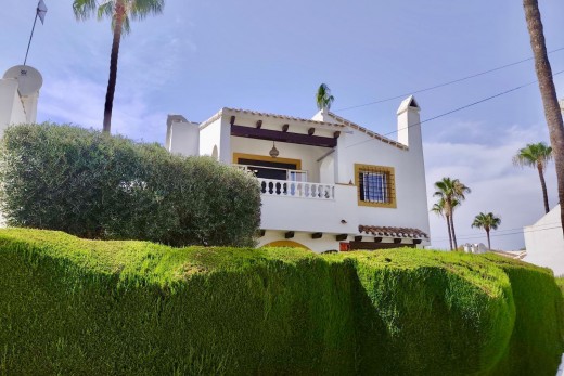 Återförsäljning - Detached Villa - Orihuela Costa - Villamartin