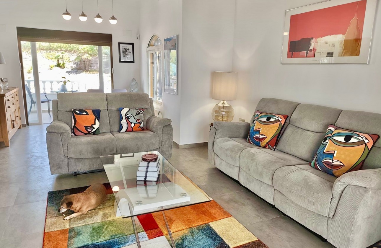 Återförsäljning - Detached Villa - Orihuela Costa - Villamartin