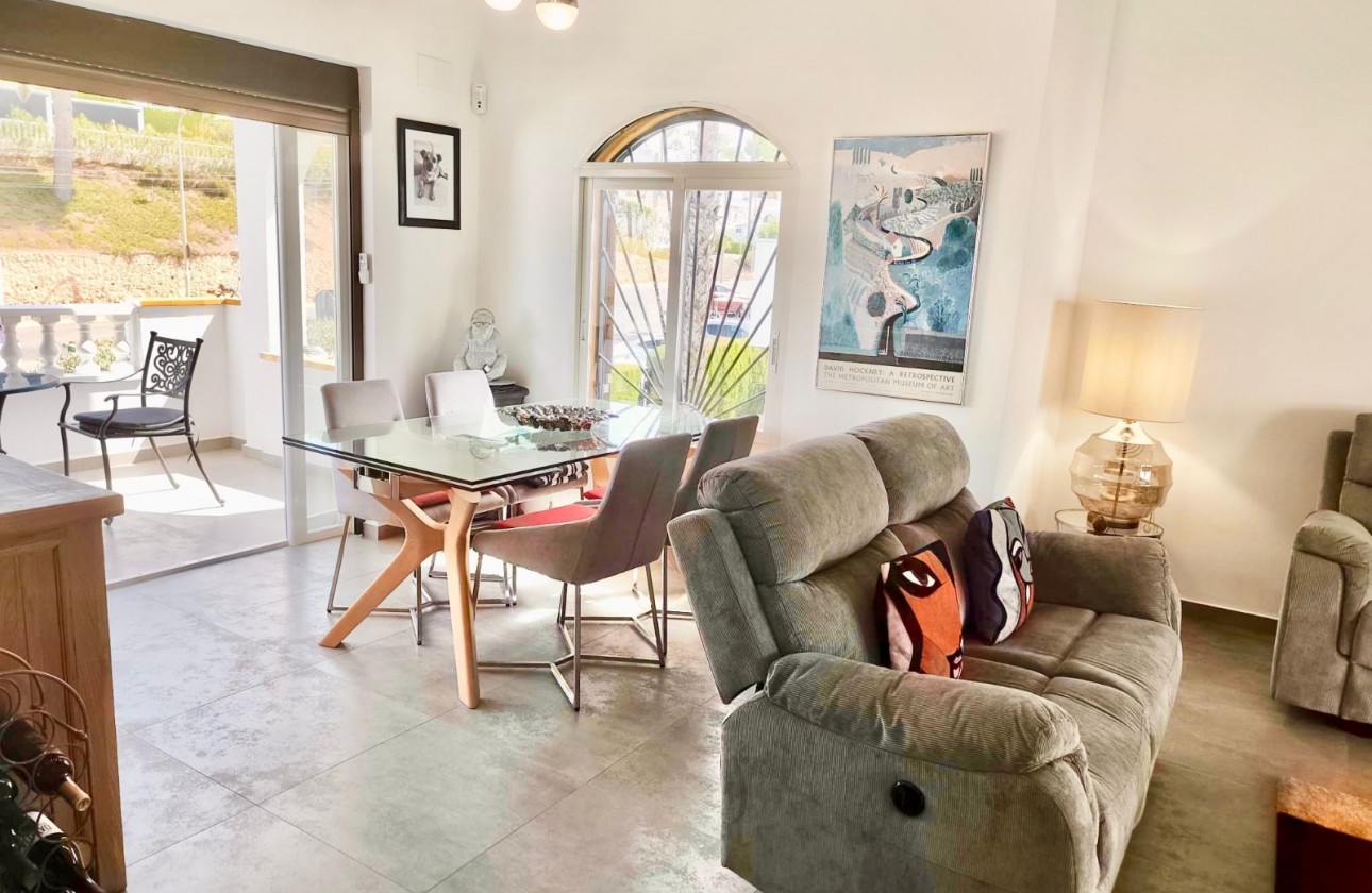 Återförsäljning - Detached Villa - Orihuela Costa - Villamartin