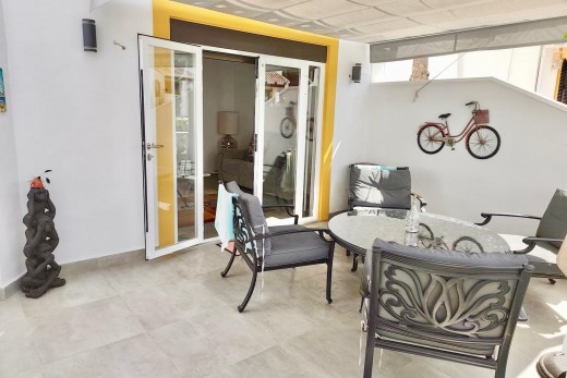 Återförsäljning - Detached Villa - Orihuela Costa - Villamartin