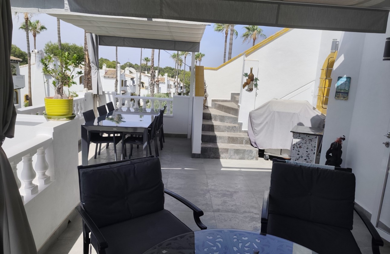 Återförsäljning - Detached Villa - Orihuela Costa - Villamartin