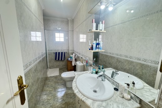 Resale - Villa - La Zenia
