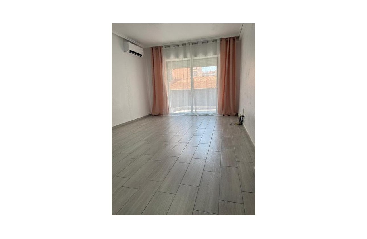 Reventa - Apartamento - Torrevieja